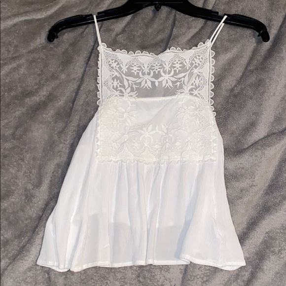 🦄URBAN OUTFITTERS WHITE TANK🦄 - Picture 1 of 4